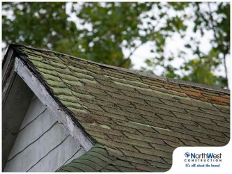 Is Your Roof Getting Old? Watch Out For These Signs